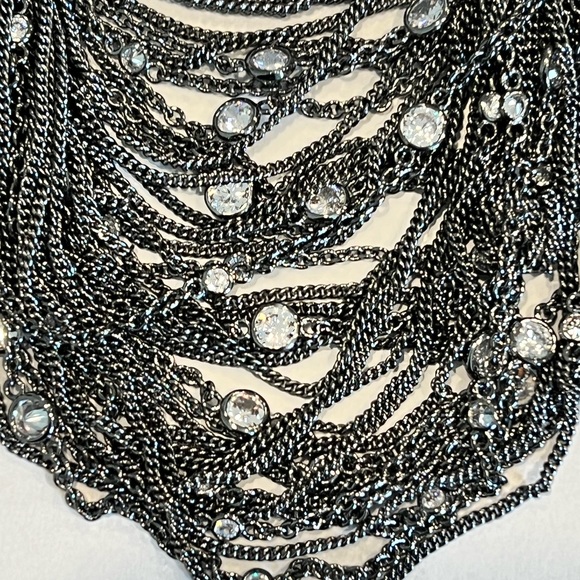 NWT Rare & Retired Kendra Scott Anastasia Bib Statement Necklace Hematite & CZ’s - Picture 15 of 17